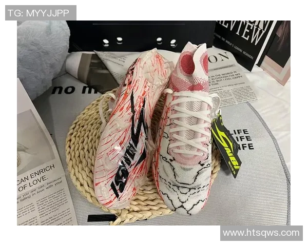 帅哥足球鞋踩出魅力风采，助力球场展现无限风格与自信