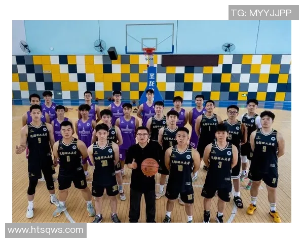 成都理工大学篮球赛精彩纷呈学子们挥洒青春激情展现团队精神与竞技风采